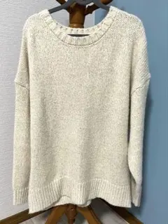 a.v.vベージュ ラメニット