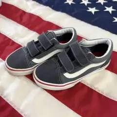 Item thumbnail for item c7fa0920-e4fd-47eb-b66e-597dc3885bff