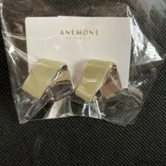 Anemone イヤリング ベージュのサムネイル