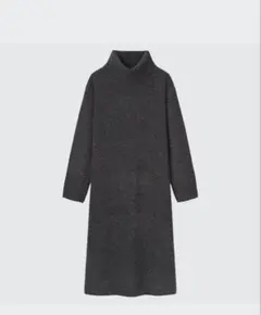 ユニクロ スフレヤーンタートルネックワンピース