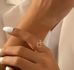 サージカルステンレス 四つ葉リング 指輪ゴールドシルバー 超人気✨