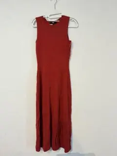 赤 リブニット ノースリーブ ロングワンピース