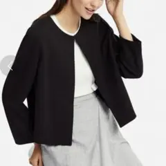 ユニクロ　ポンチラウンドネックジャケット