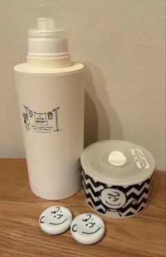 スヌーピー 洗剤・柔軟剤ボトル 750ml チャリーズブラウン保存容器　箸置きのサムネイル