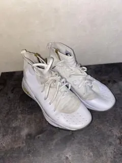 アンダーアーマー　curry4 カリー4のサムネイル