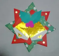 折り紙 壁面飾り クリスマス リース ベル