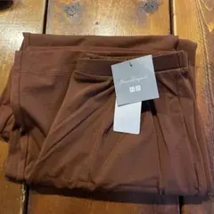 【新品未使用】ユニクロ✕マメクロゴウチ　エアリズムコットン タックパンツ M