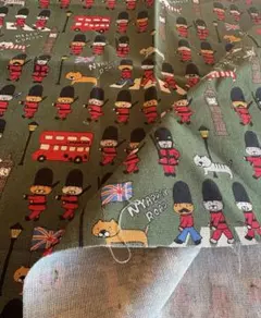 ロンドンデザイン綿麻生地 約110cm x 48cm