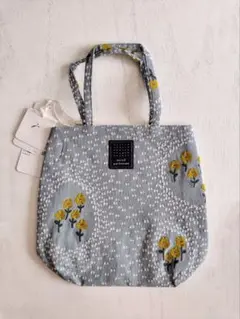 ミナペルホネン ランチトート バッグ バラード　ballade 刺繍 松屋銀座のサムネイル