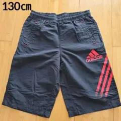 adidas　アディダスハーフパンツ　130㎝