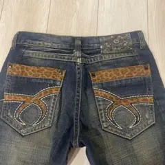 red pepper 28 ストレート　ダメージジーンズ　鬼ヒゲ