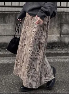 SHEIN☆FRIFUL☆ゼブラ柄 ロングスカート☆