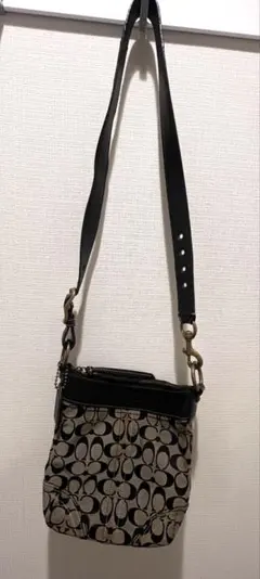 【COACH】コーチ　シグネチャーミディアムダッフルショルダーバッグ