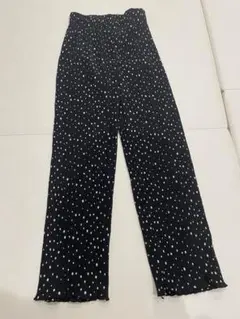 【週末限定タイムセール中】 ドットプリーツゆるレギンスパンツ