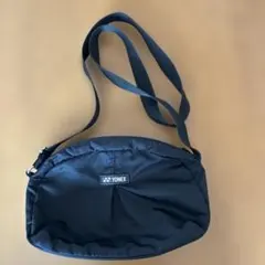 YONEX ブラック ショルダーバッグのサムネイル