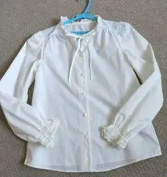 GU 美品 フリルブラウス 長袖 ホワイト Sサイズ