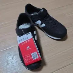 New Balance ブラックスニーカー 　PV323BK　21cm