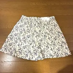 UNIQLO ドレープイージーショートパンツ Mサイズのサムネイル