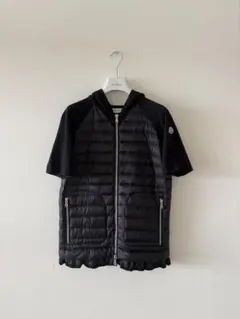〈クリーニング済み〉モンクレール 半袖 ダウンパーカー カーディガン ブラック
