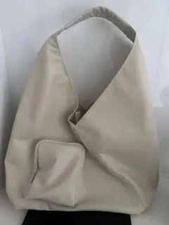 ベージュ スリングバッグ 合成皮革