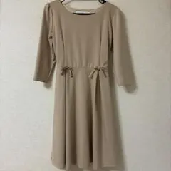 美品tocco closetベージュ Aライン 七分袖 膝丈ワンピースF