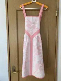 Yves Saint Laurent ピンクのフラワー柄エプロンのサムネイル