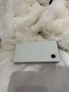 ニンテンドーDSi LL ホワイト 本体+充電器