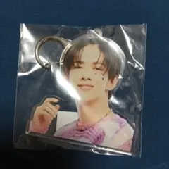 超特急　リョウガ　アクリルキーホルダー