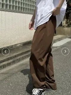 イルズ　ills ワイドテーパード　リラックスイージー　チノパン　ブラウン