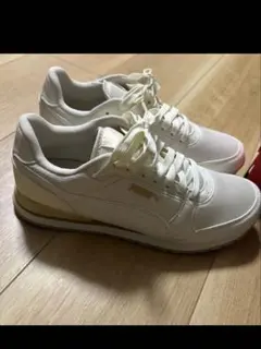 23.5cm PUMA suede heart digit emb wns - メルカリ