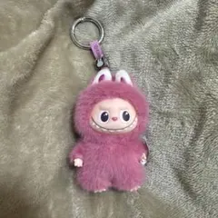 POP MART PIN FOR LOVE ラブブイニシャルQ