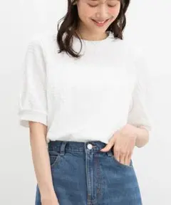 ハニーズ　ふんわり袖トップス　新品
