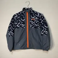 アンダーアーマ　ウインドブレーカーMサイズ