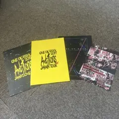 ワンオクONE OK ROCKツアーパンフレットのサムネイル