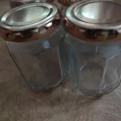 ガラス瓶 9個セット 八角形 金色の蓋付き
