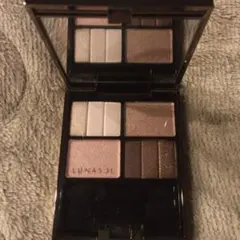 ちゃおちゅーるちゃん私物LUNASOL アイシャドウ 02 Soft Beige