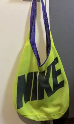 NIKE 蛍光イエローメッシュバッグ