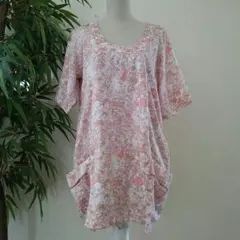 「新品」ピンク×ベージュの花柄チュニック