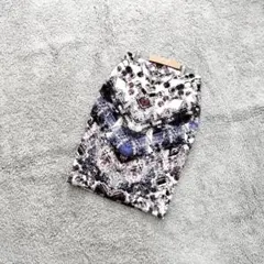 B2715【モガ】タイトスカート/ひざ丈/宝石/上品/サイズ2のサムネイル