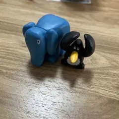 ガチャガチャ　daisuke kondo 美品　ゾウ　ペンギン
