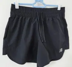 ニューバランス　ショートパンツ　ブラック　Sサイズ　☆JPNサイズ M☆
