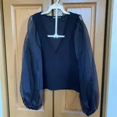 ザラ　パフスリーブ　トップス