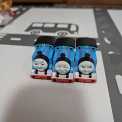 機関車トーマスの変顔カプセルトイ 3体セット