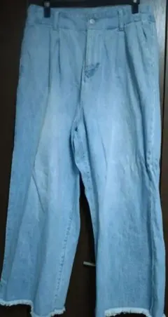 ライトブルーデニムワイドレッグパンツ フリンジ裾付き