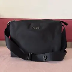 美品 TUMI VOYAGEUR NASH ナッシュ クロスボディのサムネイル