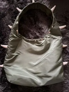 isecai ショルダーバッグ オリーブグリーン　新品未使用　箱、タグ付き