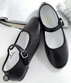 ブラックレザー バレエシューズ ストラップ付き