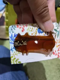 可愛い　猫型アクリルヘアクリップ ブラウン