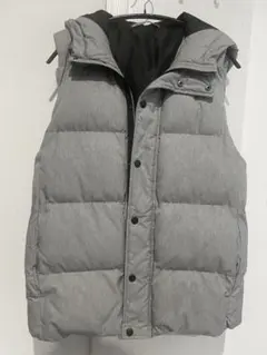 GU グレー フード付き ダウンベスト L