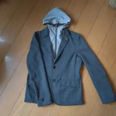 フード付きグレージャケット